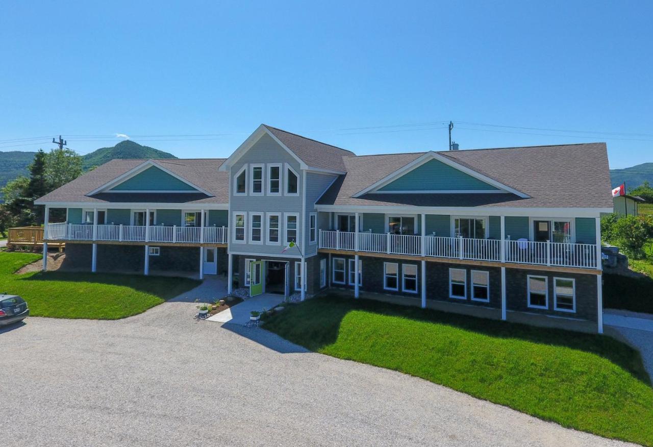 The Tides Inn Norris Point Екстер'єр фото