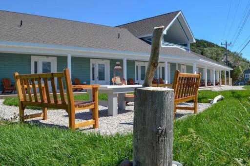 The Tides Inn Norris Point Екстер'єр фото
