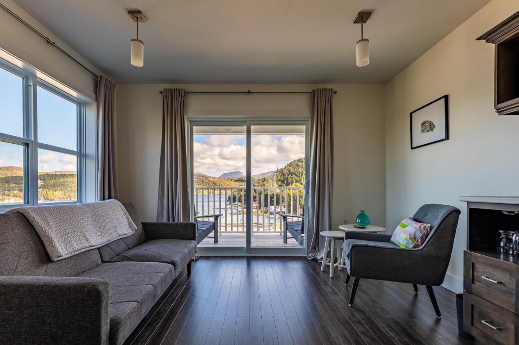 The Tides Inn Norris Point Екстер'єр фото