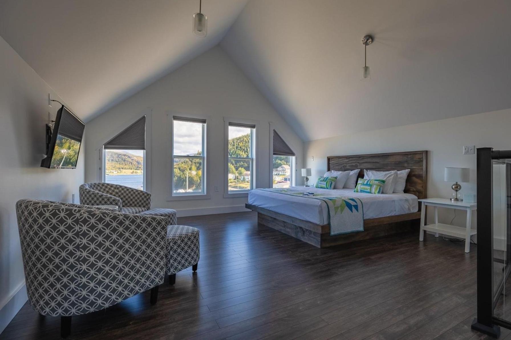 The Tides Inn Norris Point Екстер'єр фото